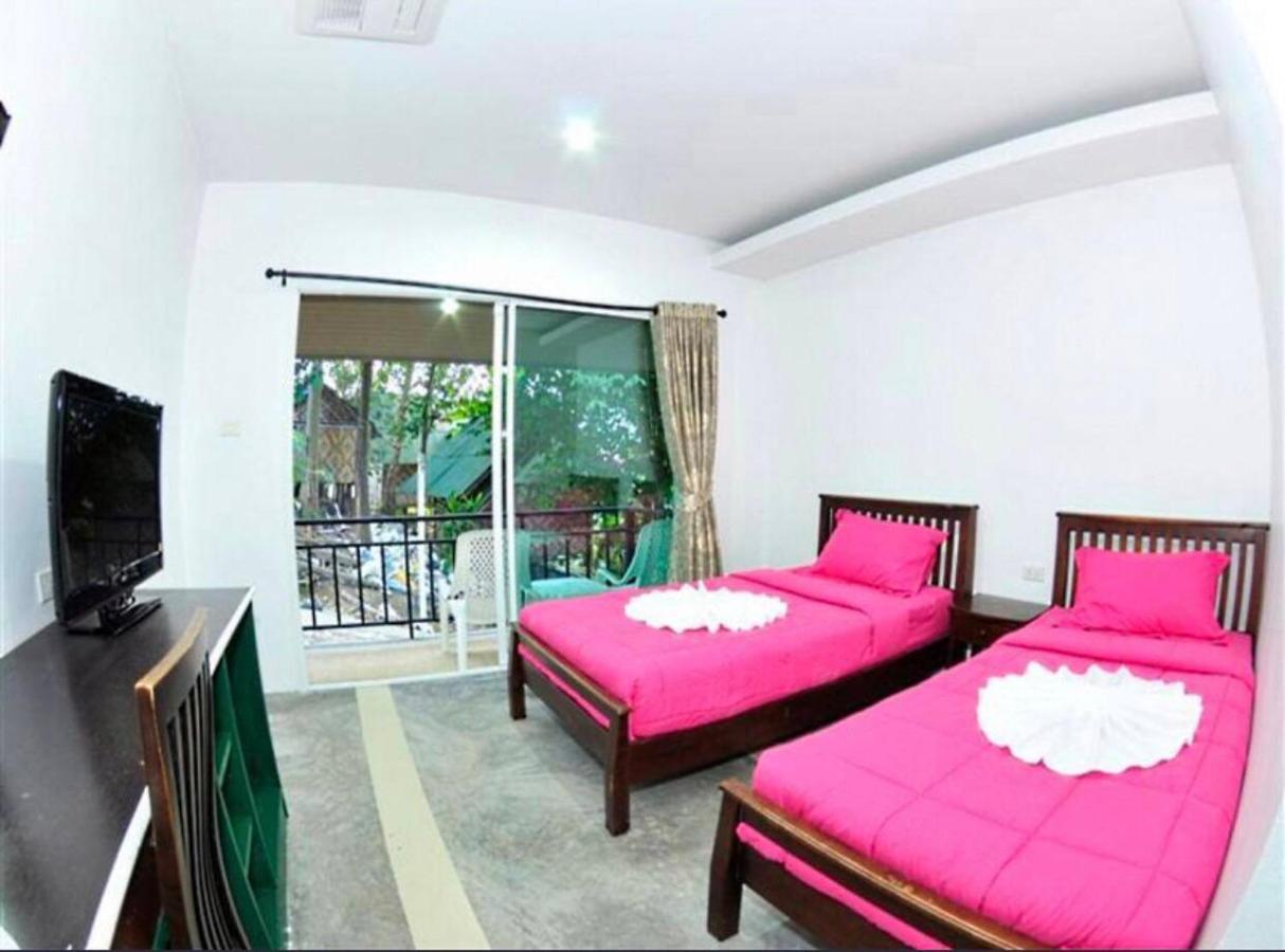 Pp Midnight Hotel Phi Phi Islands Esterno foto