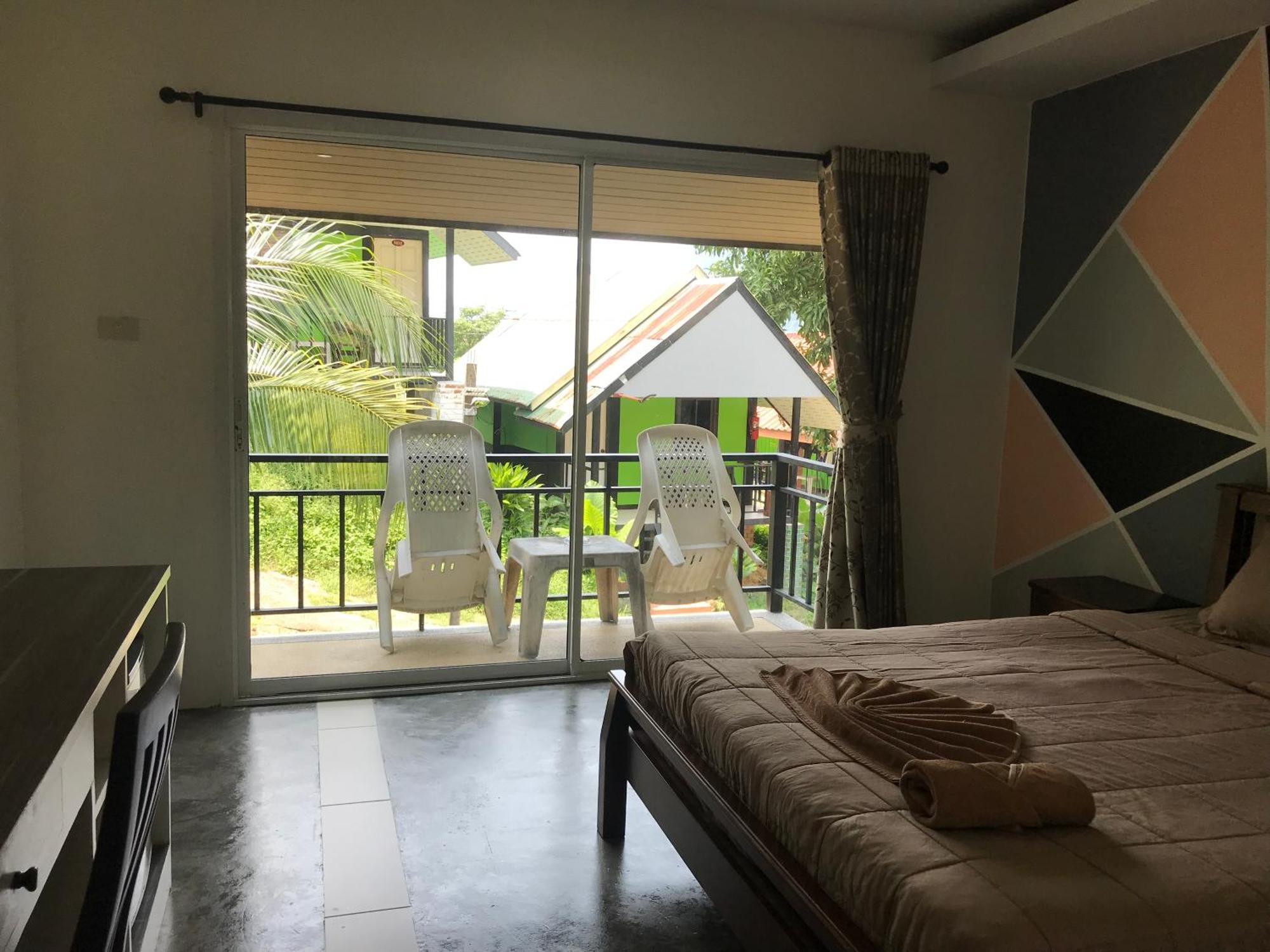 Pp Midnight Hotel Phi Phi Islands Esterno foto