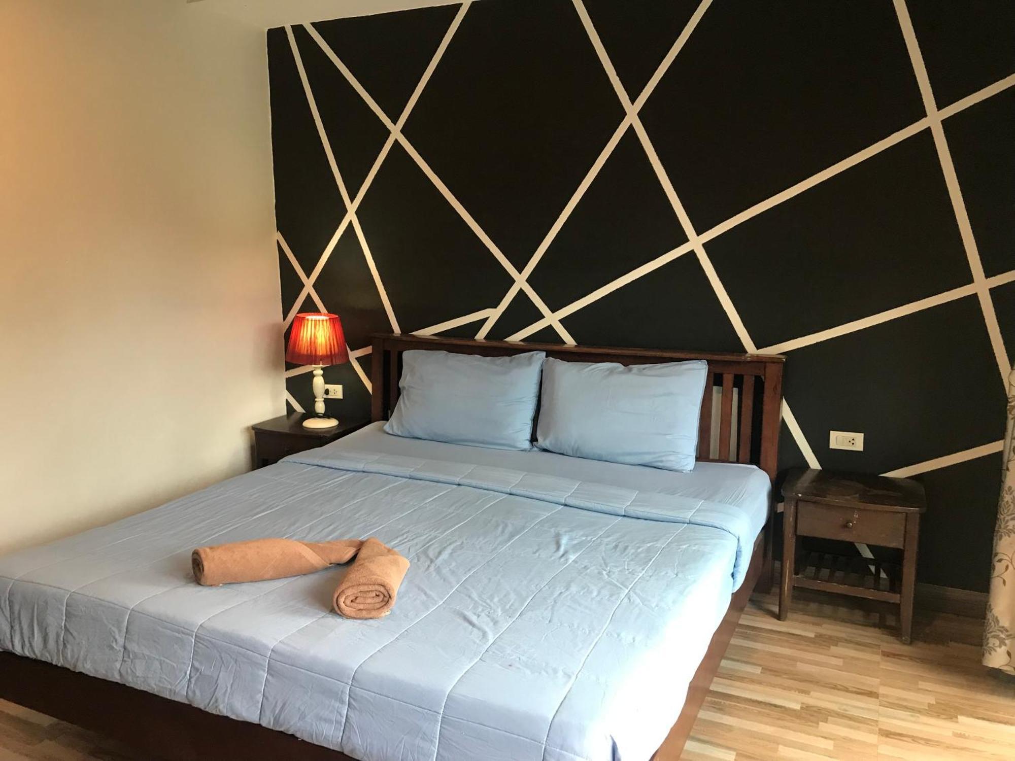 Pp Midnight Hotel Phi Phi Islands Esterno foto